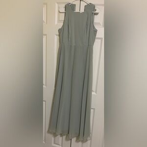 Sleeveless 12R Dessy Chiffon Maxi Bridesmaid Dress in Willow Green